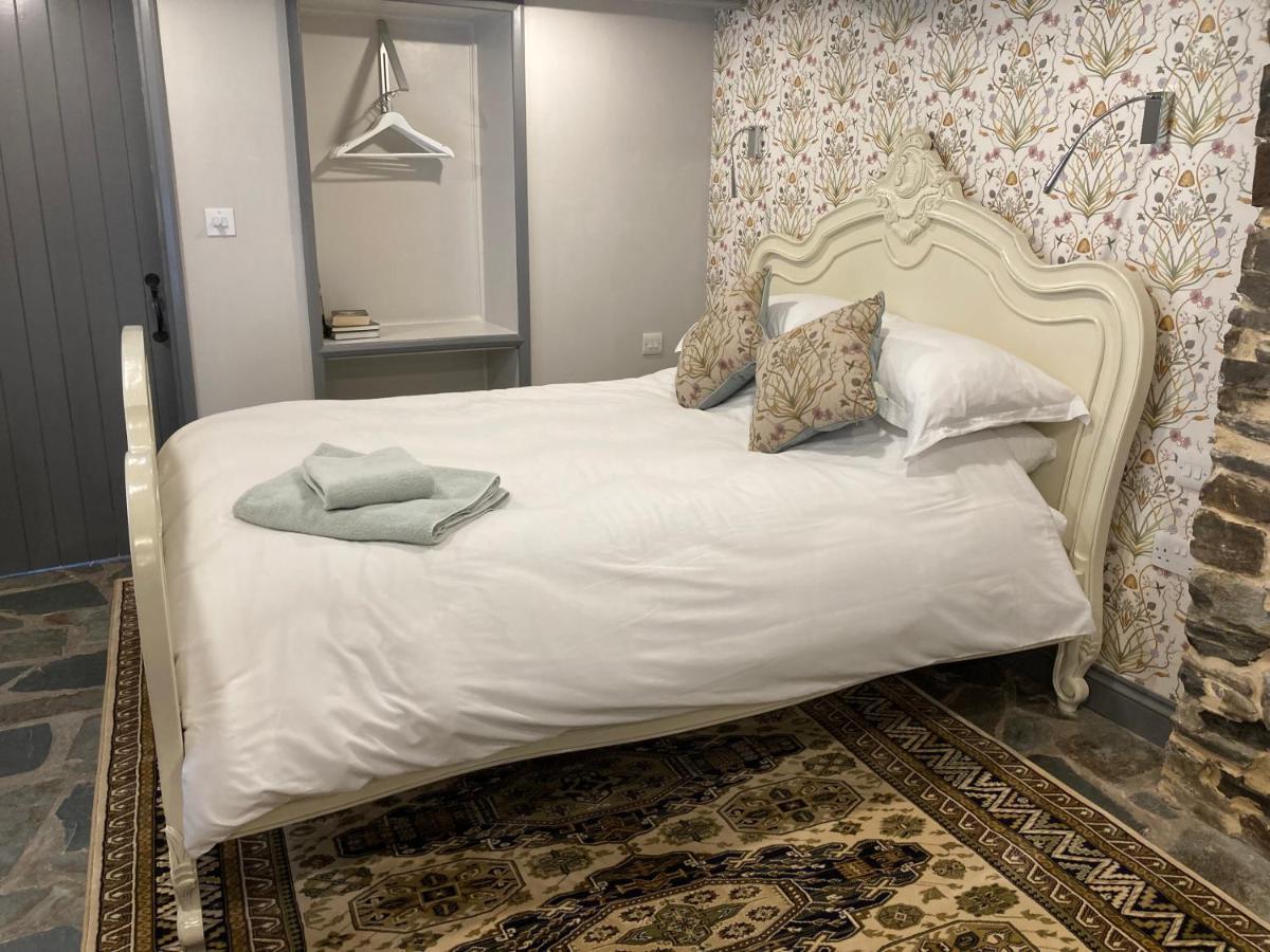 Plymouth Inn 欧克汉普敦 外观 照片
